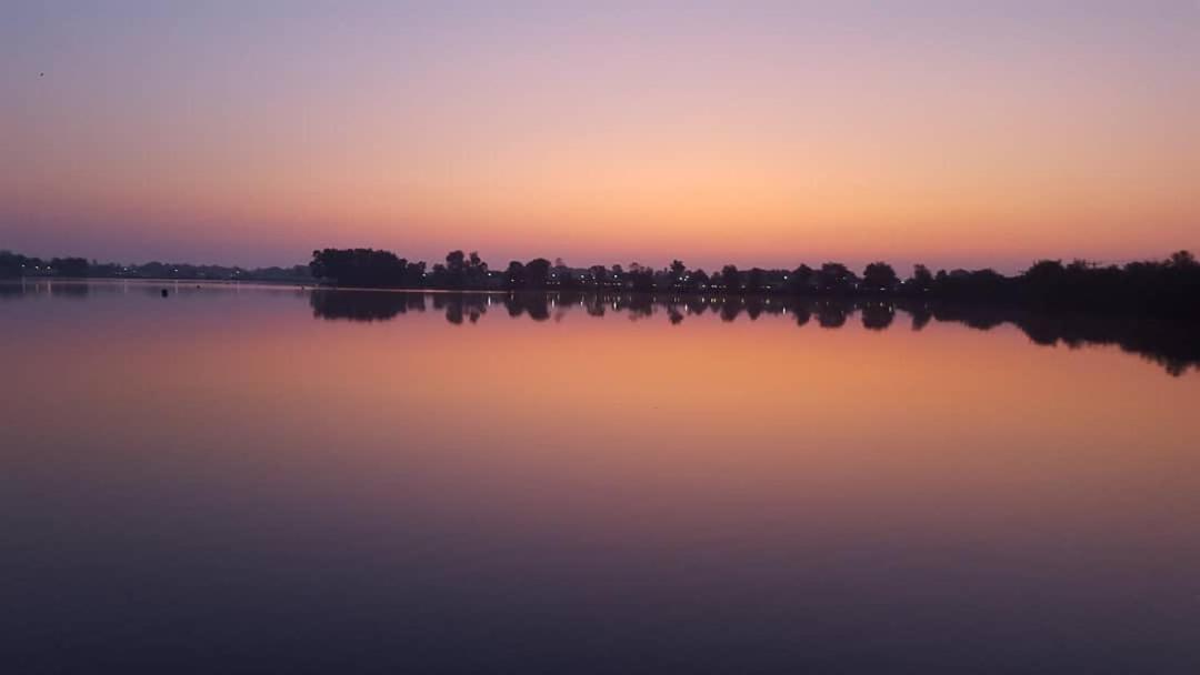 Calypso Hot Tub Breaks Tattershall Lakes Pet Friendly المظهر الخارجي الصورة