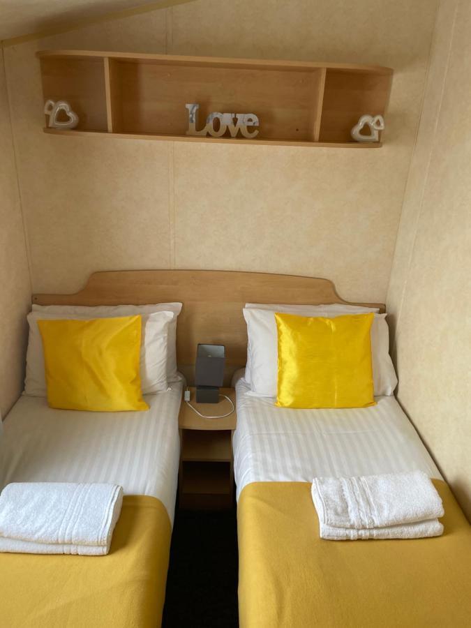Calypso Hot Tub Breaks Tattershall Lakes Pet Friendly المظهر الخارجي الصورة