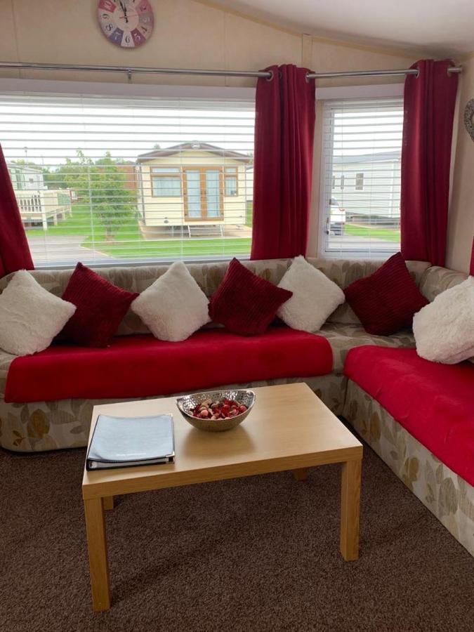 Calypso Hot Tub Breaks Tattershall Lakes Pet Friendly المظهر الخارجي الصورة